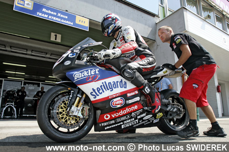 Ruben Xaus - Épreuve Mondial Superbike et Supersport Brands Hatch 2007 : la présentation sur Moto-Net.Com