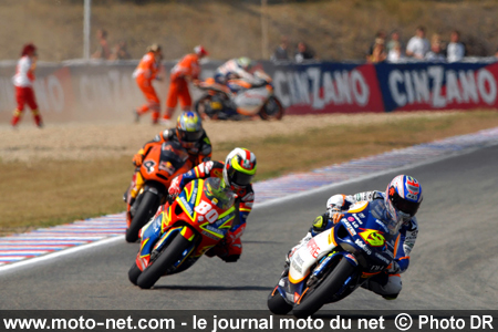 Bautista, Barbera, Aoyama et Debon - Grand Prix Moto 250cc de République Tchèque 2007 : le tour par tour sur Moto-Net.Com