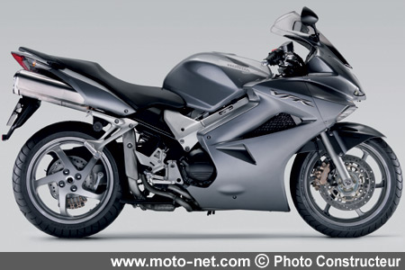 VFR800 - Nouveaux coloris Honda 2008 sur Moto-Net.Com