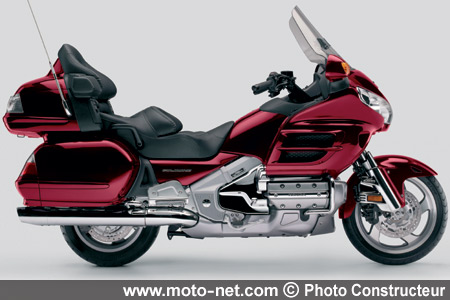 VFR800 - Nouveaux coloris Honda 2008 sur Moto-Net.Com