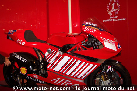 GP7 Stoner - Ducati sous le secret jusqu'à Milan !