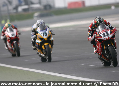 Troy Corser, Max Neukirchner et Troy Bayliss - Les manches Superbike et Supersport de France 2007 à Magny-Cours sur Moto-Net.Com