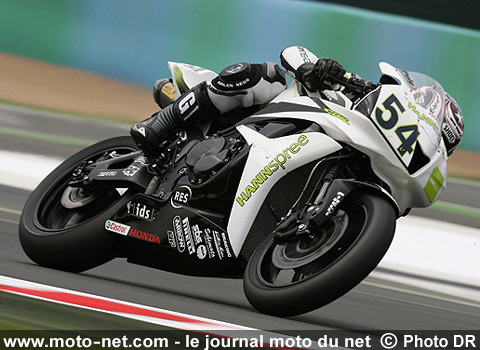 Kenan Sofuoglu - Les manches Superbike et Supersport de France 2007 à Magny-Cours sur Moto-Net.Com