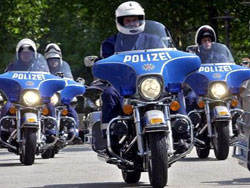 Harley-Davidson prête 20 Electra Glides pendant un an à la police de Hambourg