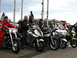 De gauche à droite : Mogens Camre (MPE, Danemark), Karsten Knolle (MPE, Allemagne), Liz Lynne (MPE, Royaume-Uni), Bernd Lange (MPE, Allemagne) et Carlos Bautista Ojeda (MPE, Espagne) 