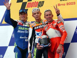 Rossi, Gibernau et Bayliss sur le podium