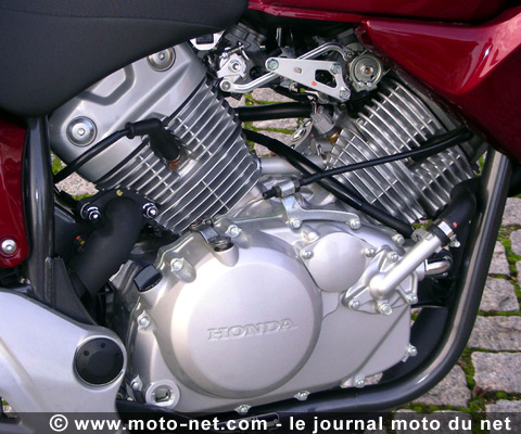  Essai Honda Varadero 125 : Elle a tout d'une grande !