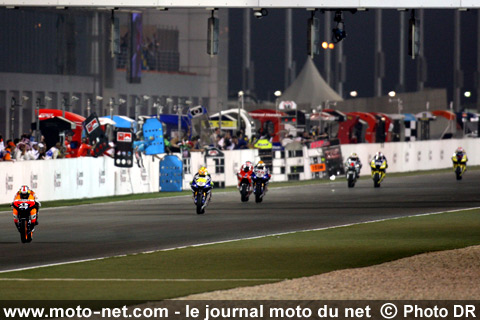 Pedrosa, Rossi, Lorenzo, Stoner, Dovizioso, Toseland et Edwards - Grand Prix Moto du Qatar 2008 : le tour par tour sur Moto-Net.Com