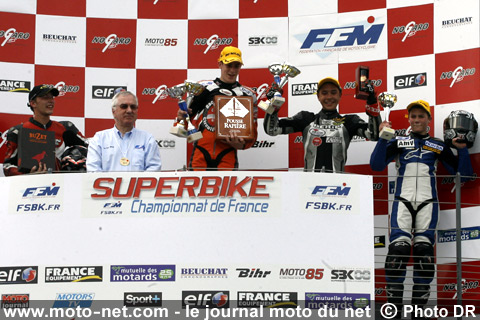  1er Valentin Debise, 2ème Jimmy Petit et 3ème Nelson Major - Deuxième épreuve du Championnat de France Superbike 2008 à Nogaro