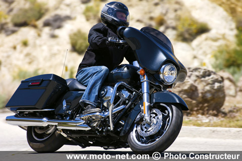  FLHX Street Glide - Nouveautés 2009 Harley-Davidson : Les Touring à l'honneur et une nouvelle V-Rod