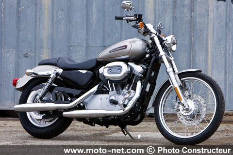 XL883C Sportster - Nouveautés 2009 Harley-Davidson : Les Touring à l'honneur et une nouvelle V-Rod