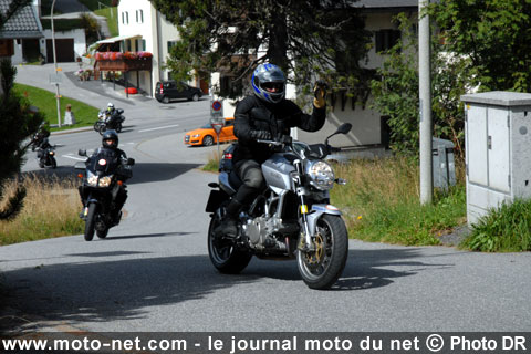 Metzeler organise un incroyable road-trip à travers les Alpes !