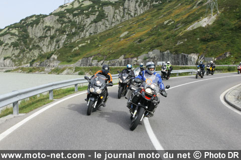 Metzeler organise un incroyable road-trip à travers les Alpes !