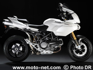 Multistrada S Pearl White -  Nouveautés Ducati 2009 : Monster 1100, grand frère de la 696