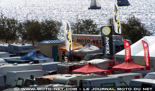 Dark Dog Tour 2008 - le camion du 2R Team Moto-Net.Com sur la plage des Mourillons à Toulon