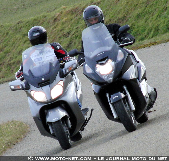 Essai comparatif maxiscooters Honda Silverwing 600 et Suzuki Burgman 650