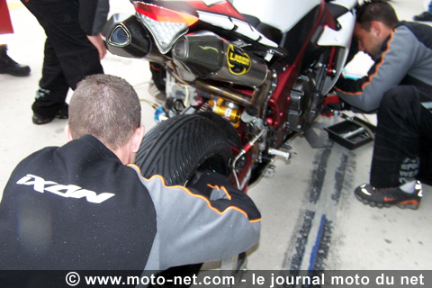 17h12 : la pluie tombe - Les 24H Moto du Mans 2009 en direct sur Moto-Net.Com