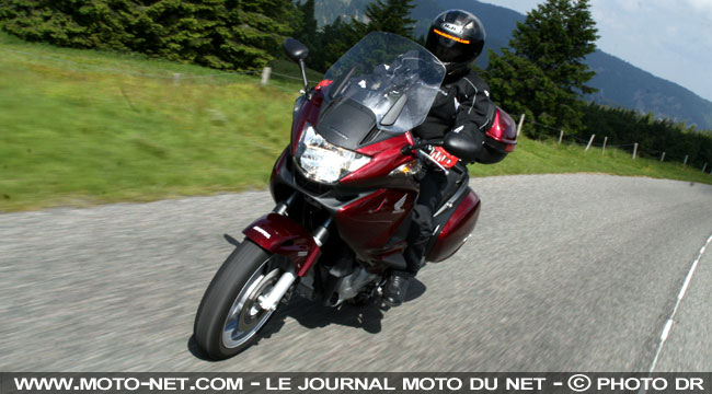  Triple essai Honda : DN-01, Deauville, Transalp