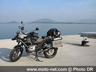 Voyage moto : Paris - Katmandou en BMW R1200 GS chaussée de Metzeler Tourance