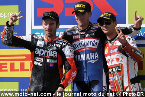 Ben Spies 1er, Max Biaggi 2ème et Michel Fabrizio 3ème - Mondial Superbike République Tchèque 2009 : Le King of Brno frappe encore