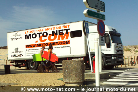 Le camion Moto-Net.Com by 2RTeam sillonne les plages...