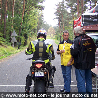 Moto Tour 2009 : Jehan d'Orgeix (Aprilia) en tête de la course