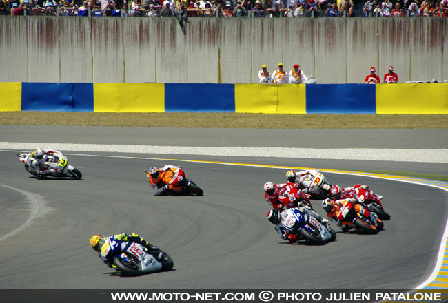 Le Mans - MotoGP : victoire de Lorenzo devant Rossi