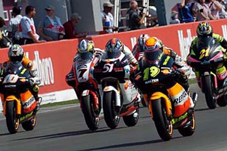 Grand Prix moto du Qatar 2004 : le tour par tour