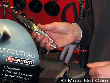 Moto Salon 2004 : couteau Facom à molette designé par Stéphane Thirouin