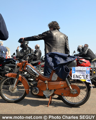 Manif FFMC : les motards interpellent les candidats à l'élection présidentielle