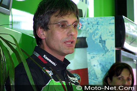 Harald Eckl : je n'exclue pas qu'Olivier Jacque puisse rouler aux côtés de Nakano et Hofmann sur certaines courses 2005