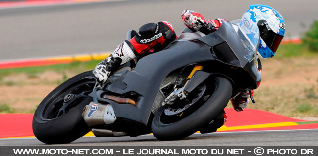Nouveauté 2013 - 1199 Panigale R : la Ducati engagée avec Alstare en WSBK 2013