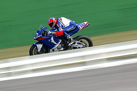 Le Mondial Superbike et Supersport 2005 à Brno sur Moto-Net