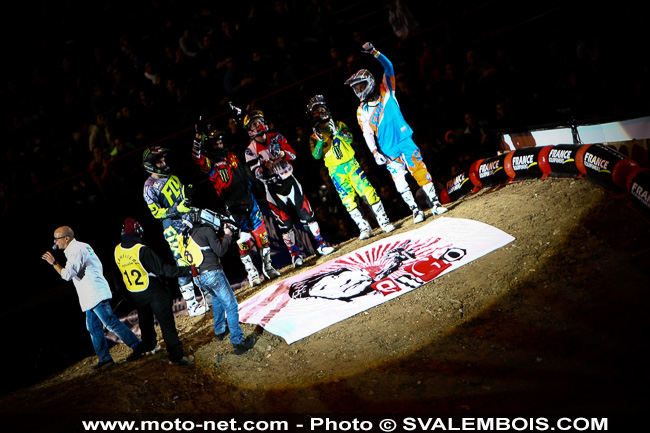 Galerie : les plus belles photos du Supercross de Bercy 2013