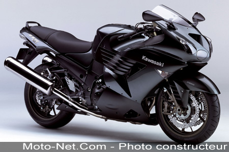 Kawasaki présente ses nouvelles ZZR 1400 et VN 900