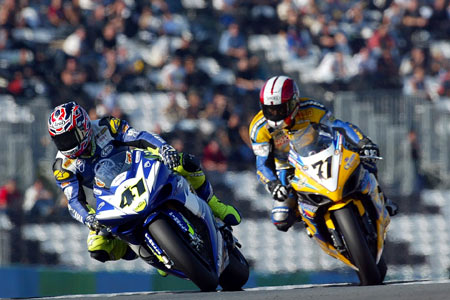 Les manches Superbike et Supersport de Magny-Cours 2005 sur Moto-Net
