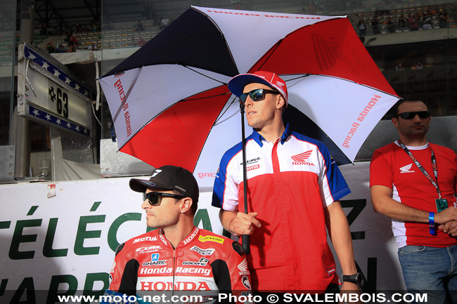 Galerie photos 24H Moto du Mans 2014 : 04 - grille de départ et Playboy girls