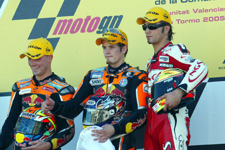Le Grand Prix de Valence Moto 2005 : le tour par tour sur Moto-Net
