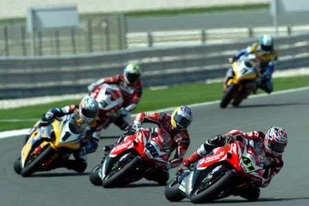 Les manches Superbike et Supersport de Losail 2006 sur Moto-Net