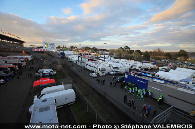 Galerie photo 24 Heures Motos 2016 - 03 : visite des stands