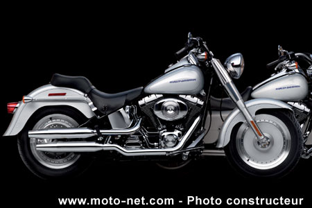 Harley-Davidson : série limitée Platinum pour quatre modèles