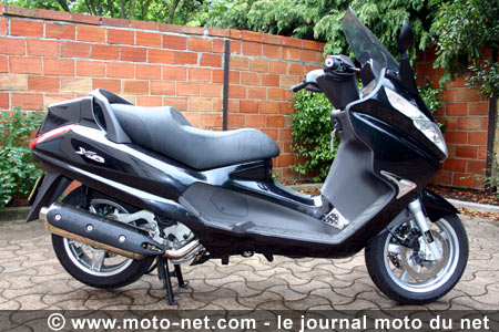 Essai X8 400ie : Piaggio dans la cour des maxis