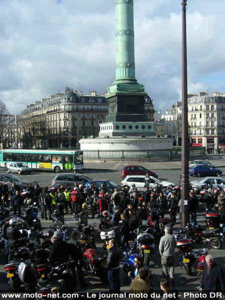 Stationnement non gênant : les motards demandent à la police de se montrer tolérante