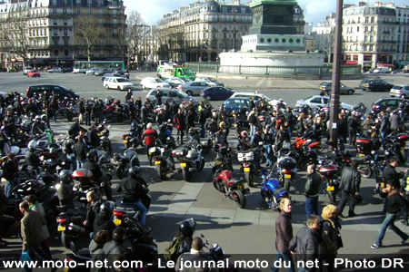 Stationnement non gênant : les motards demandent à la police de se montrer tolérante