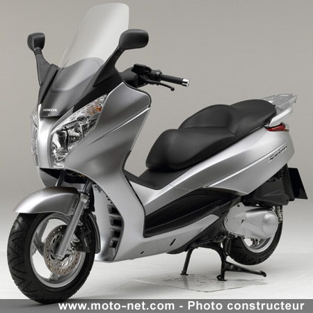 Honda présente le S-Wing 125