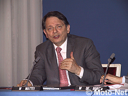 Jean-François Mattéi, ministre de la santé