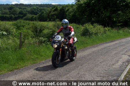 Championnat du monde des rallyes 2007, Belgian Moto Tour : deuxième étape, Du riffifi sous le soleil !