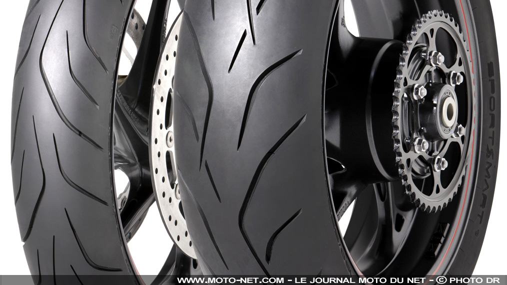 Dunlop dévoile son nouveau pneu moto SportSmart Mk3
