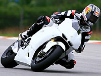 Jonathan Rea teste la Honda RC212V Moto GP à Sepang