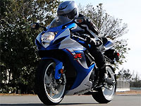 Excès de vitesse : il se filme à 271 km/h à moto !
